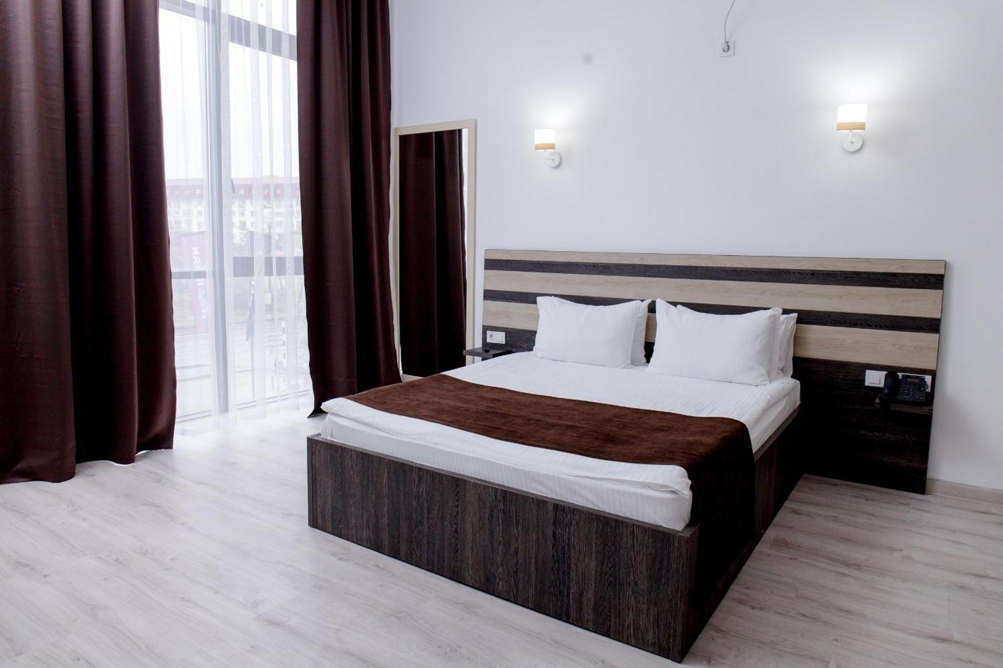 Infinity Plaza Hotel Aτιράου Εξωτερικό φωτογραφία