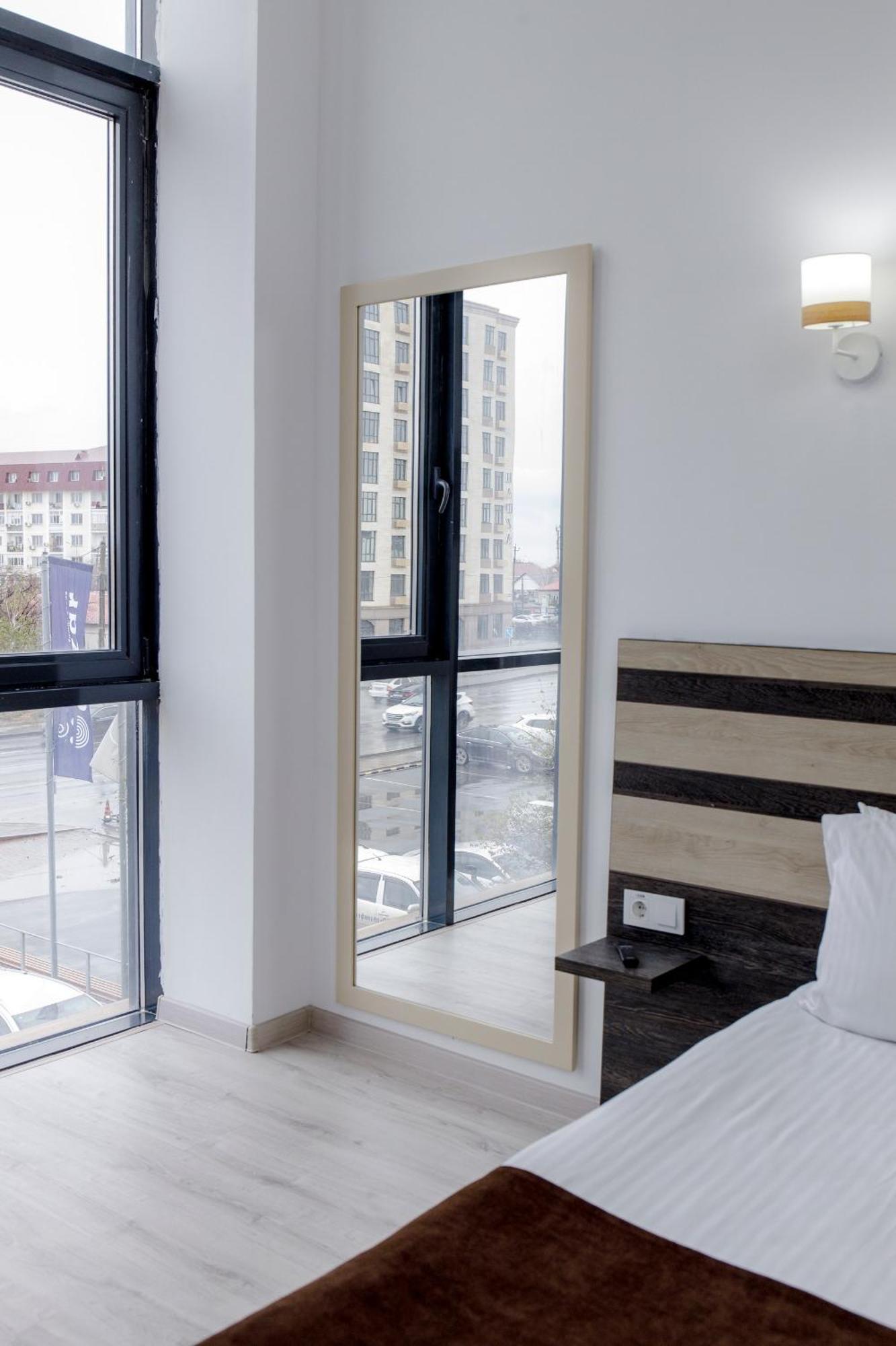 Infinity Plaza Hotel Aτιράου Εξωτερικό φωτογραφία